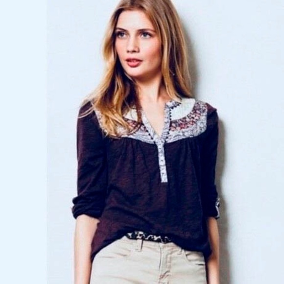 Anthropologie Tops - Anthro Akemi + Kin Size Small Caroline Henley Top